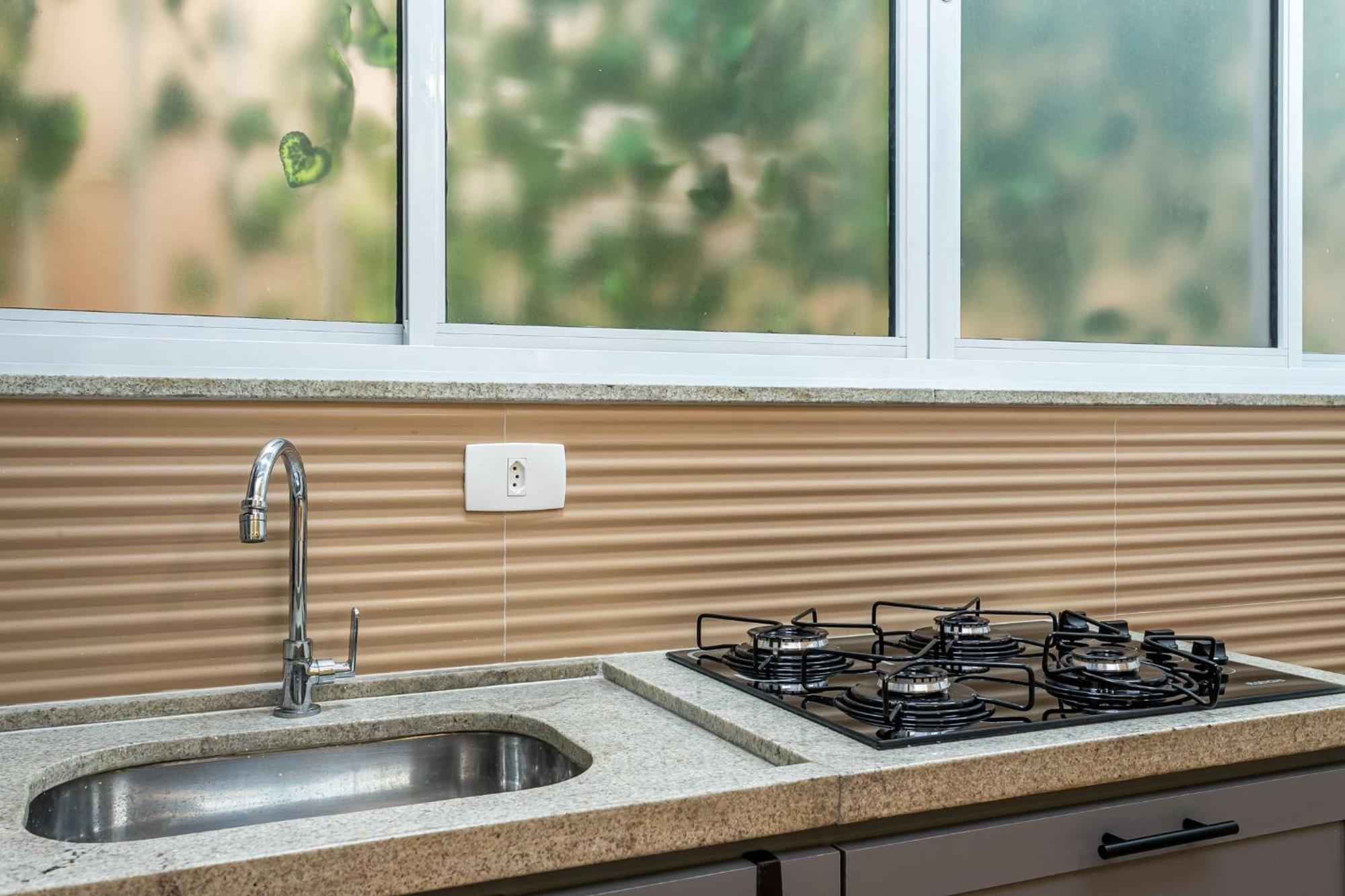 Apartemen Quarto&sala A 500m Da | Gap 14/s105